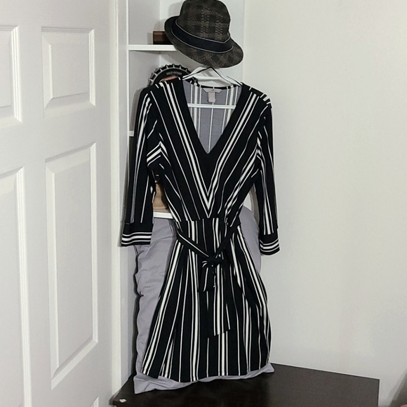 H&M Dresses & Skirts - Ladies Black & White Striped Knee Length Dress